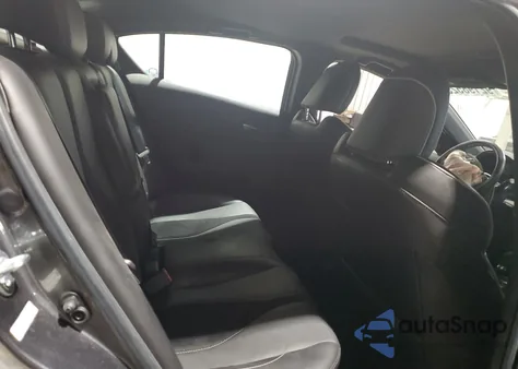 2022 Acura Ilx Premium A-Spec z USA, uszkodzony, nr VIN 19UDE2F85NA006536